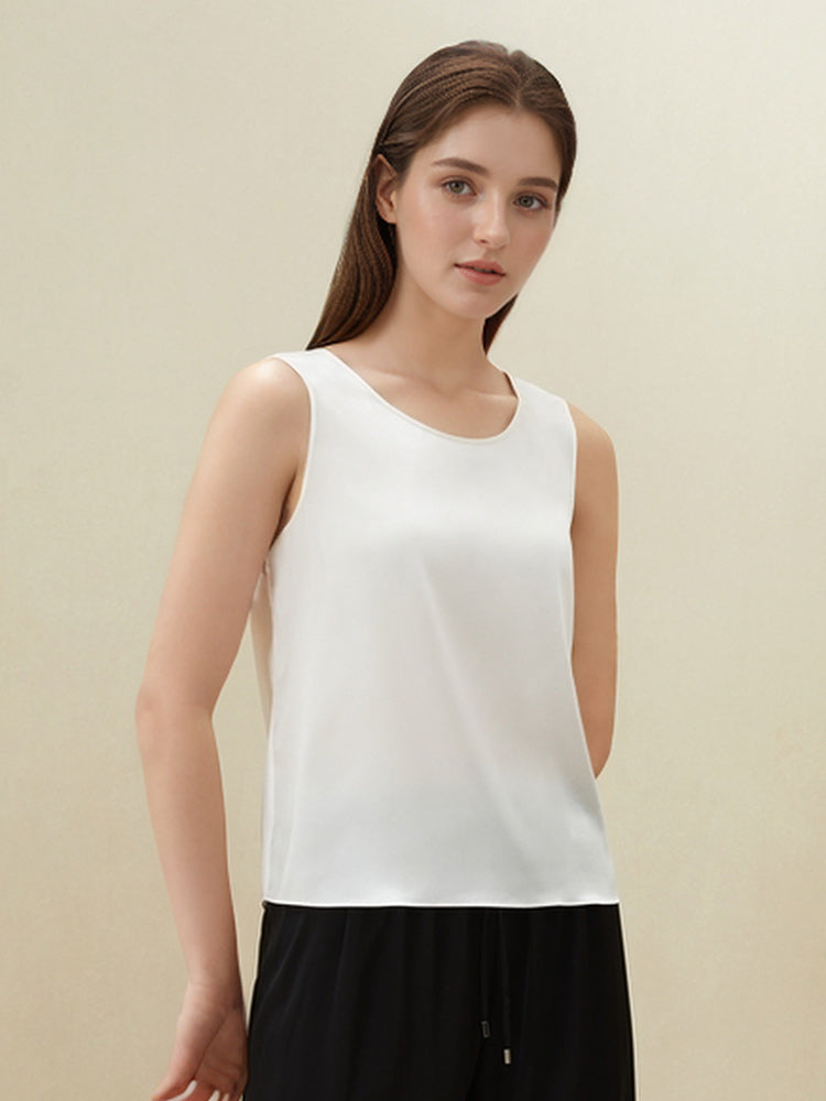 
                  
                    Silk Round Collar Vest
                  
                