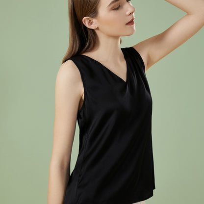 Silk Sleeveness Top With Cup