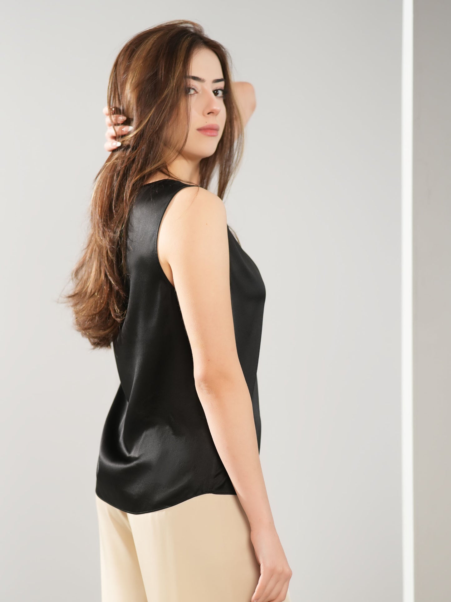 Silk Round Collar Vest