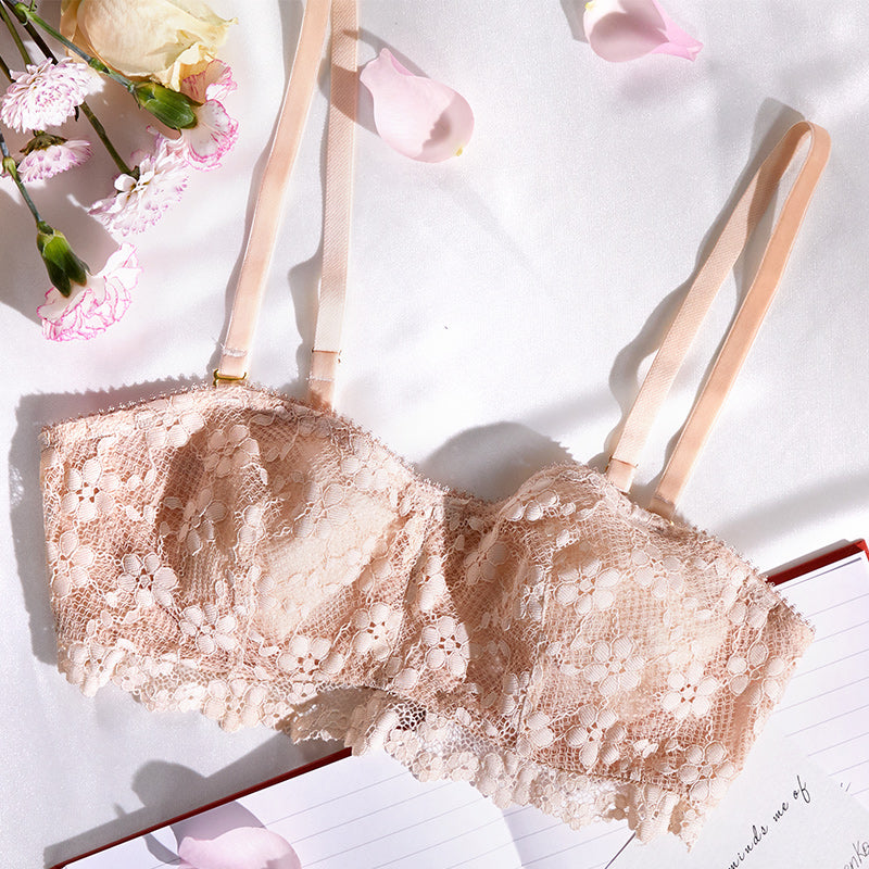 
                  
                    Silk Bra With Flower Lace
                  
                